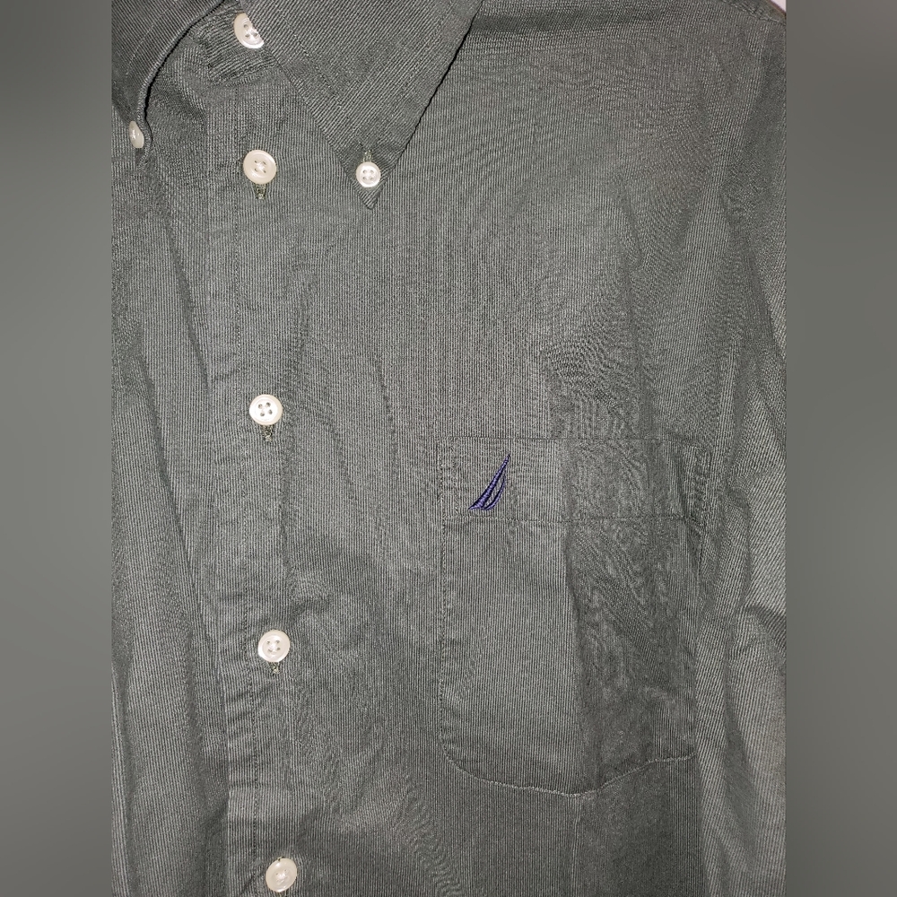 5 for $20 | Nautica Olive and Beige Button Down Shirts Bundle (2pc) - Picture 5 of 14